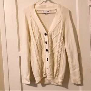 Cream cable knit thick chunky cardigan